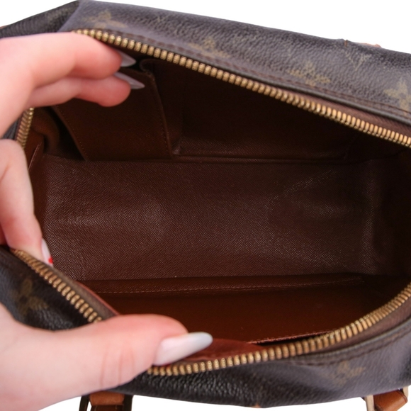 Louis Vuitton Monogram Cité MM - Picture 7 of 8